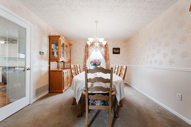 1948 Mayflower Circle, Grove City, OH 43123