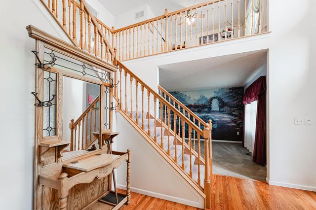 1948 Mayflower Circle, Grove City, OH 43123