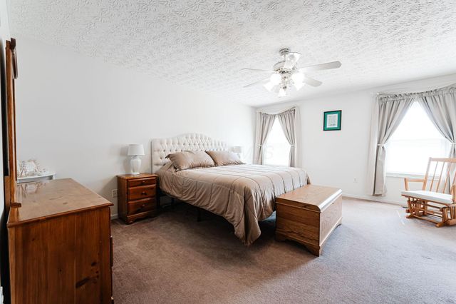 1948 Mayflower Circle, Grove City, OH 43123