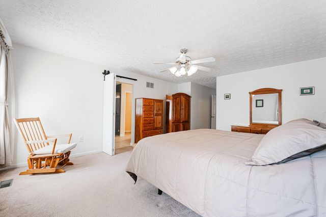 1948 Mayflower Circle, Grove City, OH 43123