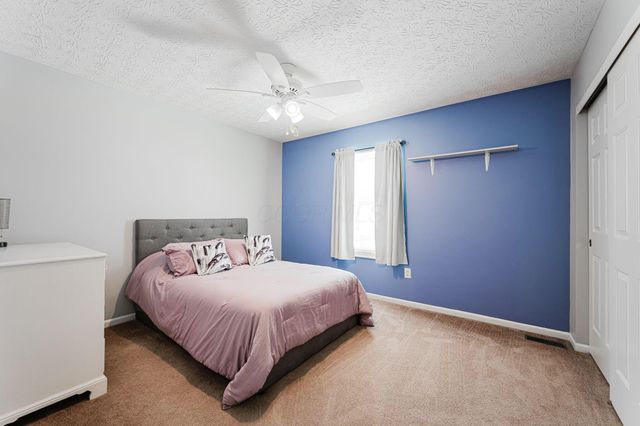 1948 Mayflower Circle, Grove City, OH 43123