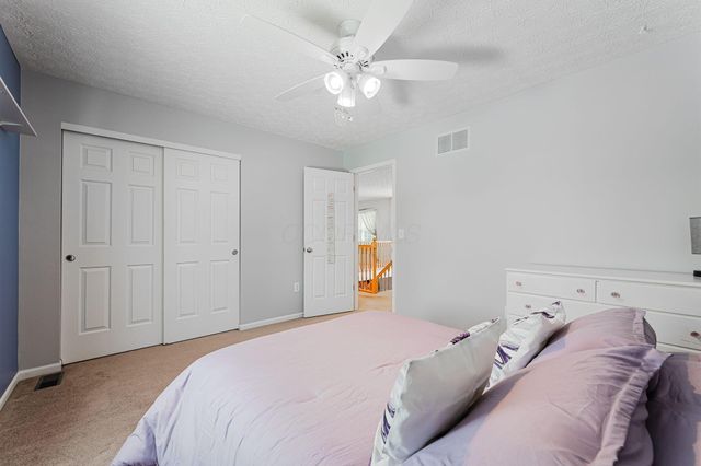 1948 Mayflower Circle, Grove City, OH 43123