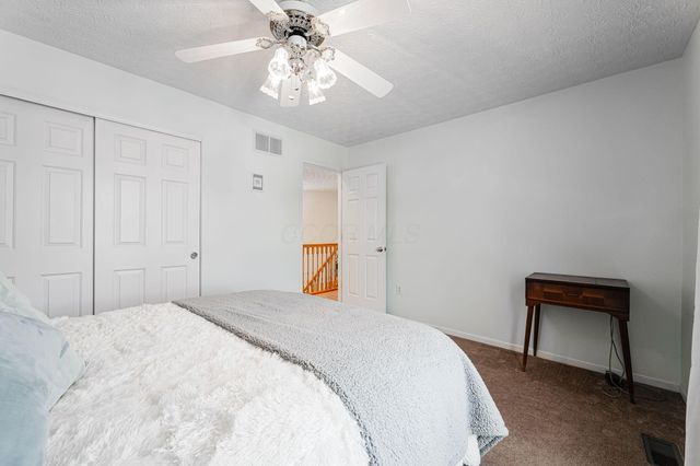 1948 Mayflower Circle, Grove City, OH 43123