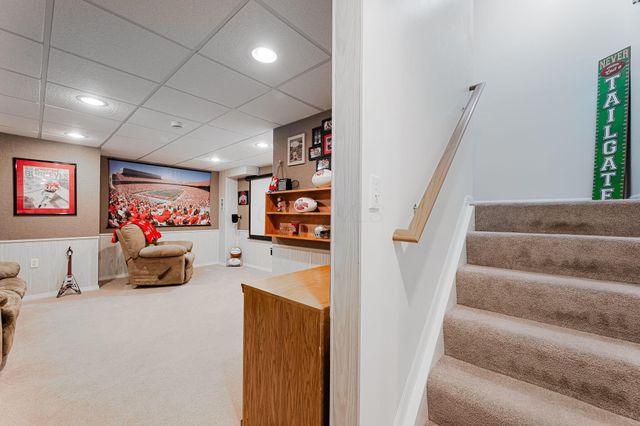 1948 Mayflower Circle, Grove City, OH 43123