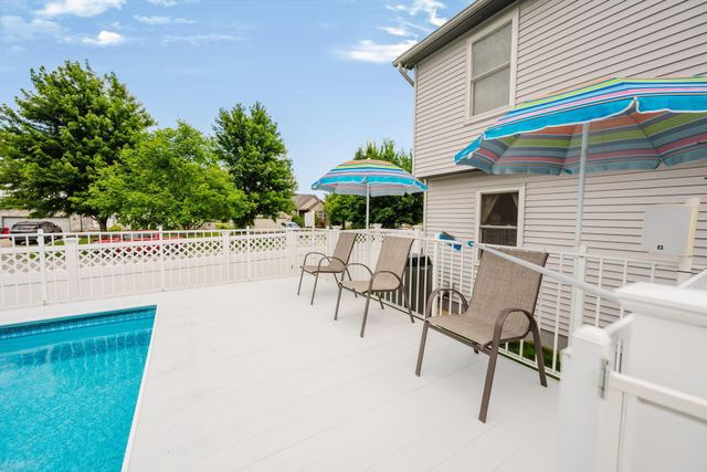 1948 Mayflower Circle, Grove City, OH 43123