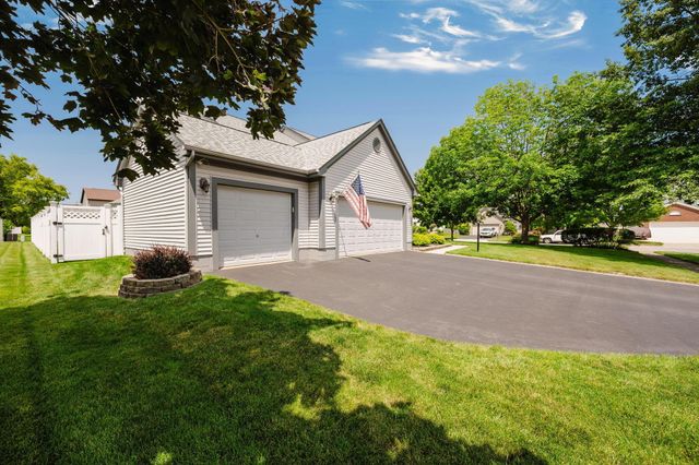 1948 Mayflower Circle, Grove City, OH 43123
