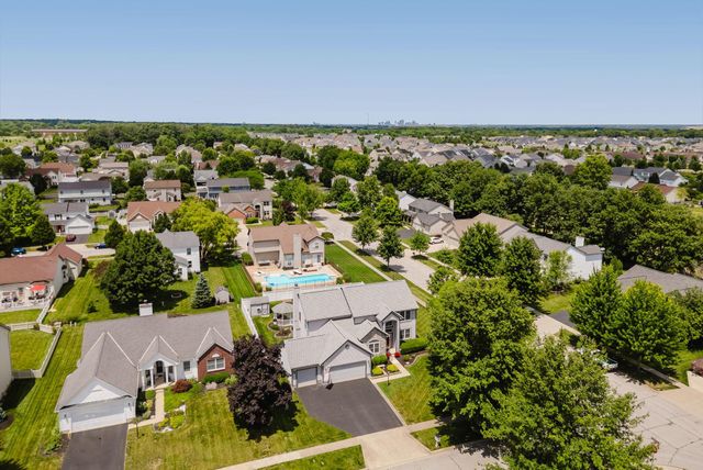 1948 Mayflower Circle, Grove City, OH 43123