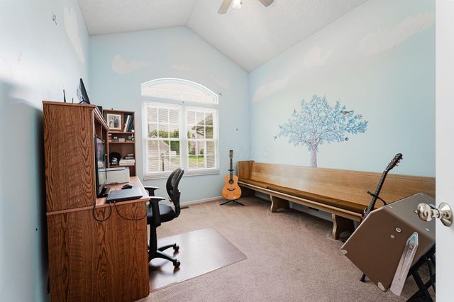 1948 Mayflower Circle, Grove City, OH 43123