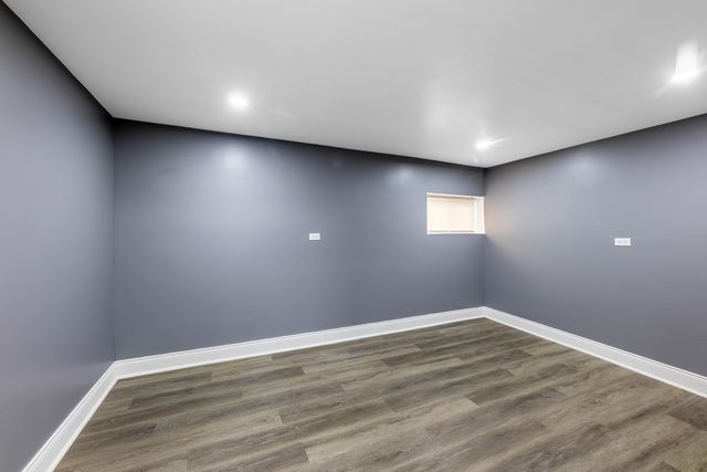 3035 N Luna Avenue, Chicago, IL 60641