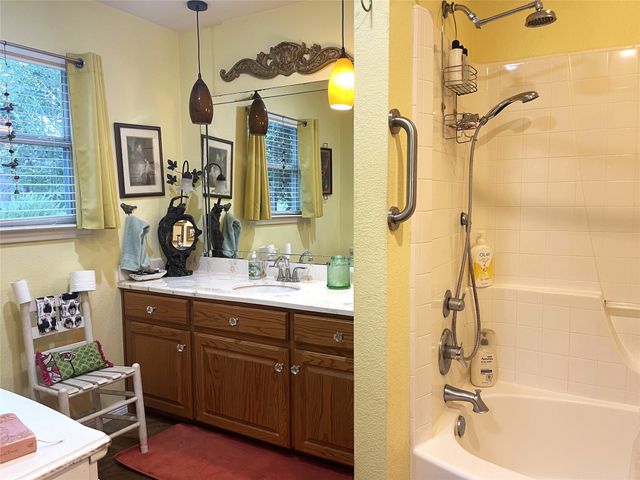 151 LCR Cedar C3, Mexia, TX 76667