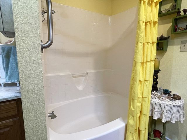 151 LCR Cedar C3, Mexia, TX 76667