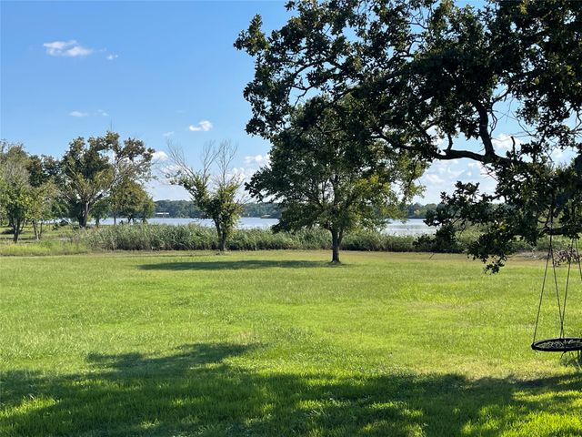 151 LCR Cedar C3, Mexia, TX 76667