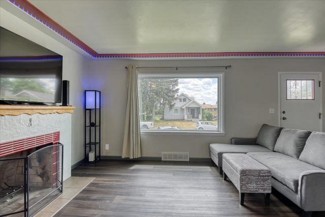 408 W GORDON Ave, Spokane, WA 99205
