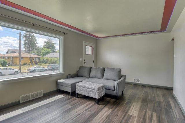 408 W GORDON Ave, Spokane, WA 99205