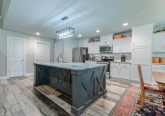 2091 Ferndale Cove, Alexander, AR 72002