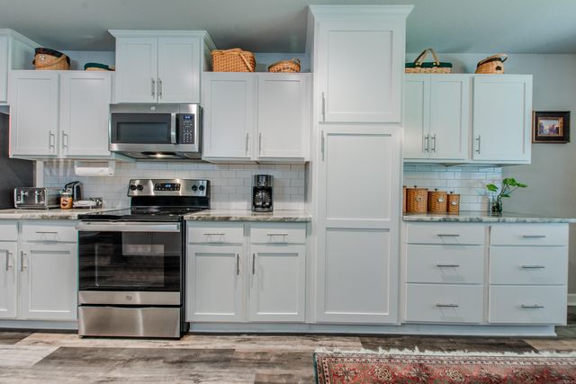 2091 Ferndale Cove, Alexander, AR 72002