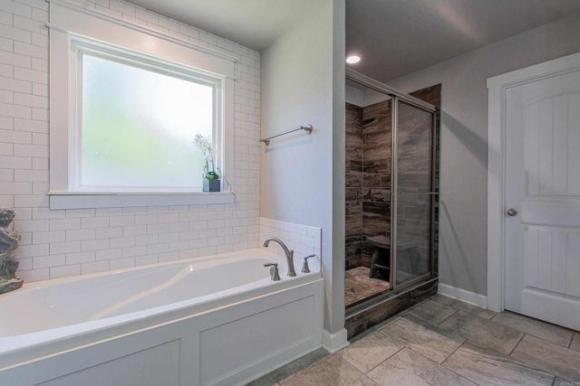 2091 Ferndale Cove, Alexander, AR 72002