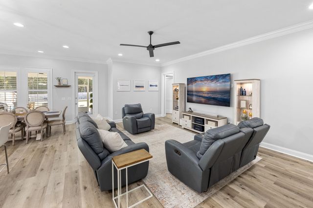 140 Raiders Trail, Valparaiso, FL 32580