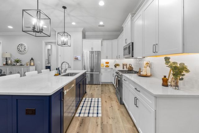 140 Raiders Trail, Valparaiso, FL 32580