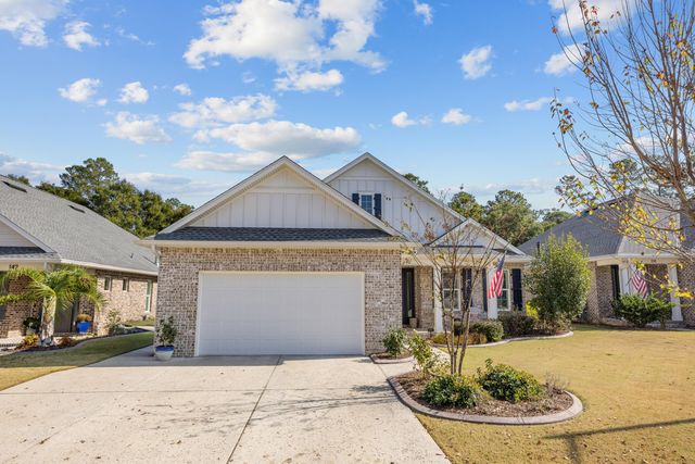 140 Raiders Trail, Valparaiso, FL 32580