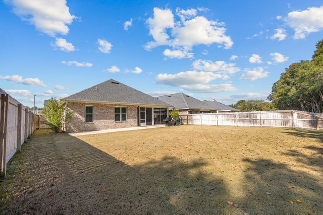 140 Raiders Trail, Valparaiso, FL 32580