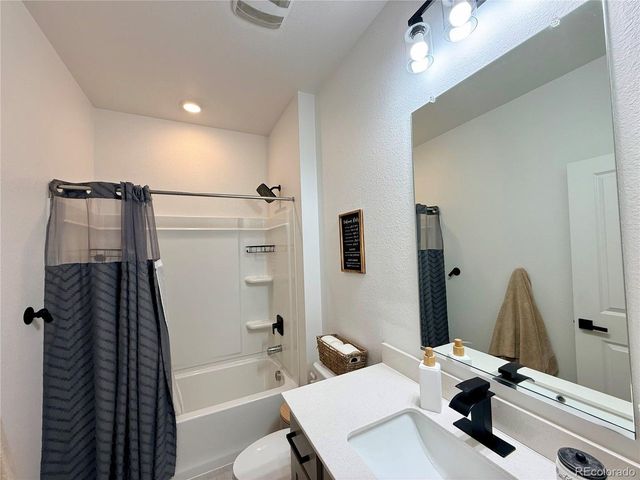43075 Merion Hills Ct, Elizabeth, CO 80107