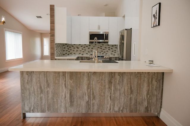 1261 Majesty Terrace, Weston, FL 33327