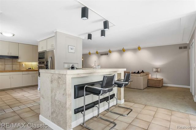 2953 Little Lane, Bloomfield Hills, MI 48302