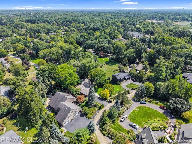 2953 Little Lane, Bloomfield Hills, MI 48302