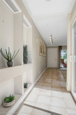 2953 Little Lane, Bloomfield Hills, MI 48302