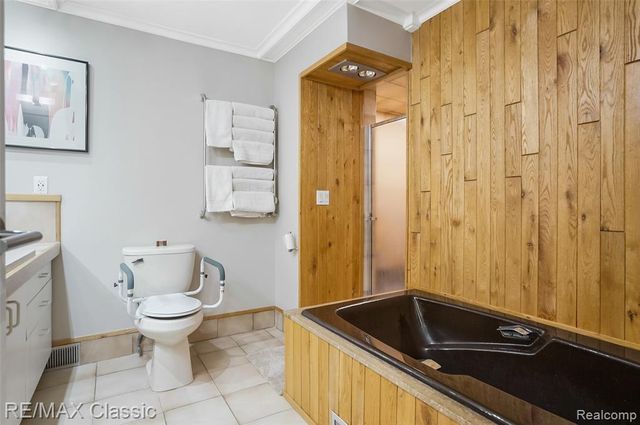 2953 Little Lane, Bloomfield Hills, MI 48302