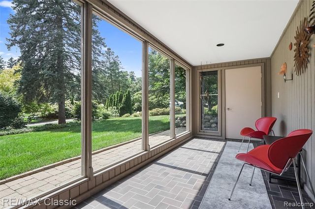 2953 Little Lane, Bloomfield Hills, MI 48302