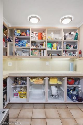 2953 Little Lane, Bloomfield Hills, MI 48302