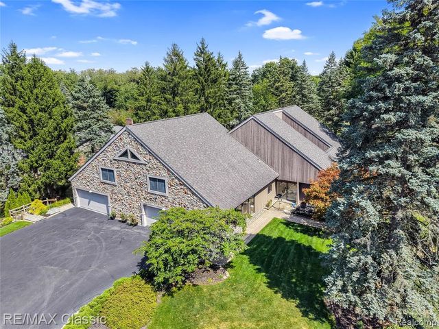2953 Little Lane, Bloomfield Hills, MI 48302