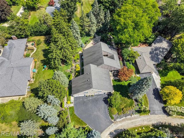 2953 Little Lane, Bloomfield Hills, MI 48302