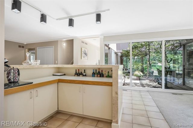 2953 Little Lane, Bloomfield Hills, MI 48302