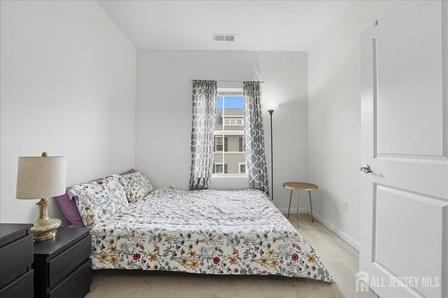 805 Bayside Court, South Amboy, NJ 08879