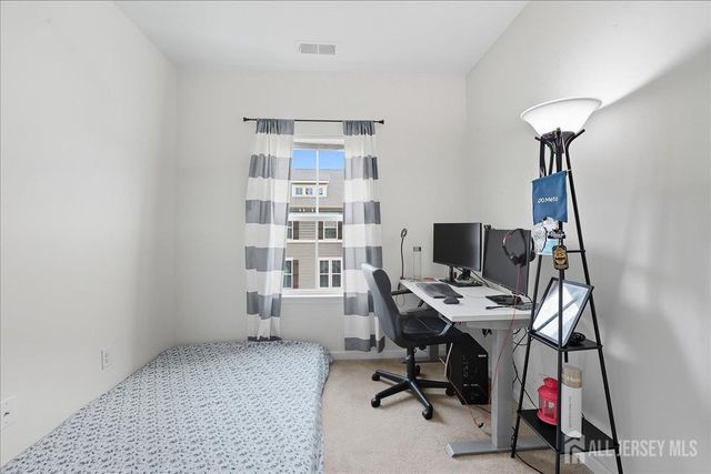 805 Bayside Court, South Amboy, NJ 08879