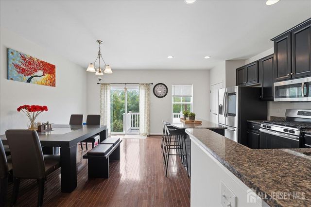 805 Bayside Court, South Amboy, NJ 08879