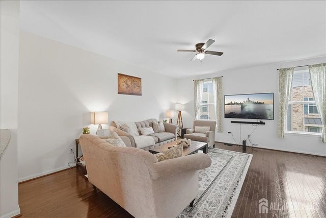 805 Bayside Court, South Amboy, NJ 08879