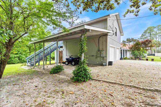 3085 Robertson Rd, Pensacola, FL 32507
