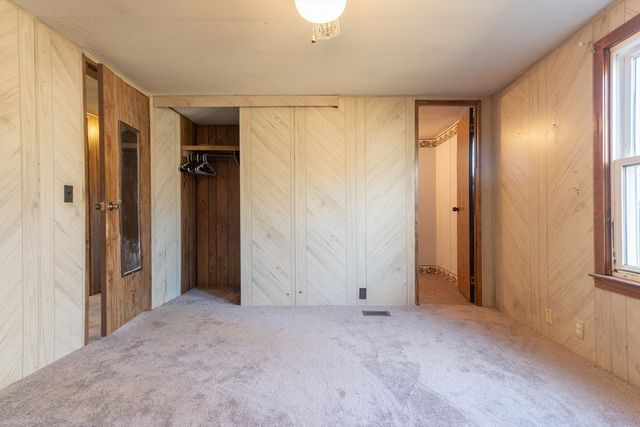 238 Brookfield Road, Brimfield, MA 01010