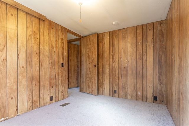 238 Brookfield Road, Brimfield, MA 01010