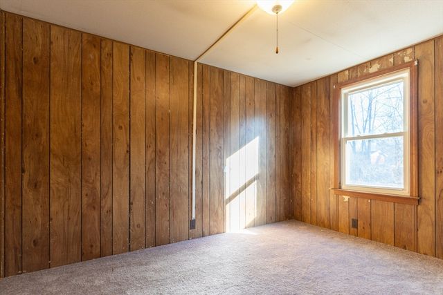 238 Brookfield Road, Brimfield, MA 01010