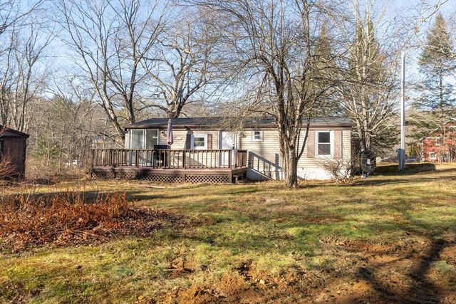 238 Brookfield Road, Brimfield, MA 01010