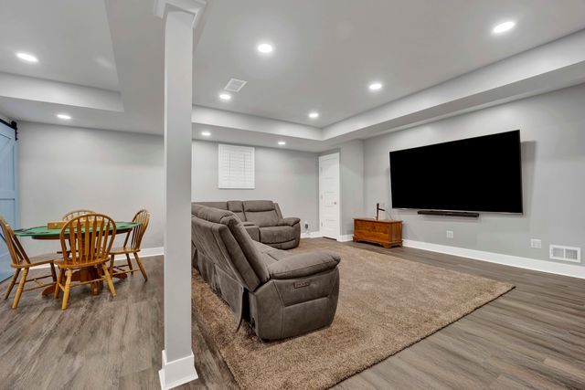 117 S Grant Street, Westmont, IL 60559