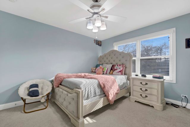 117 S Grant Street, Westmont, IL 60559