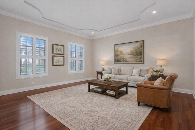 117 S Grant Street, Westmont, IL 60559