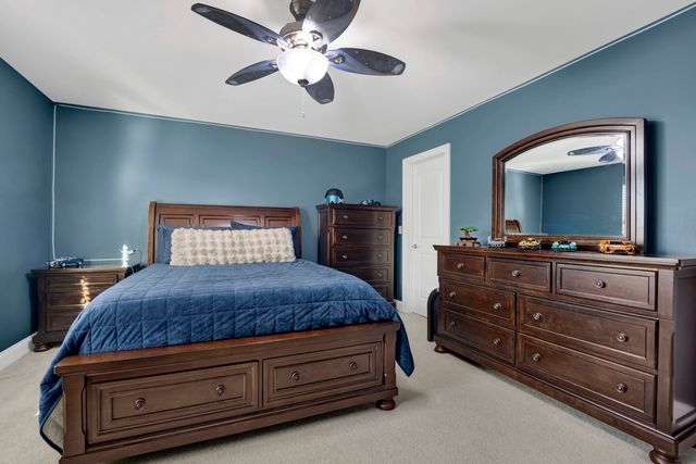 117 S Grant Street, Westmont, IL 60559