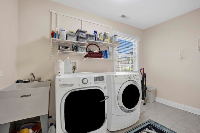 117 S Grant Street, Westmont, IL 60559